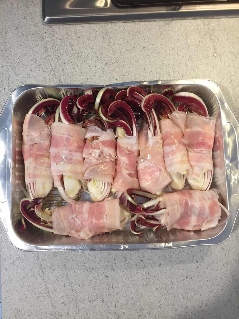 involtini pancetta radicchio e brie , antipasti