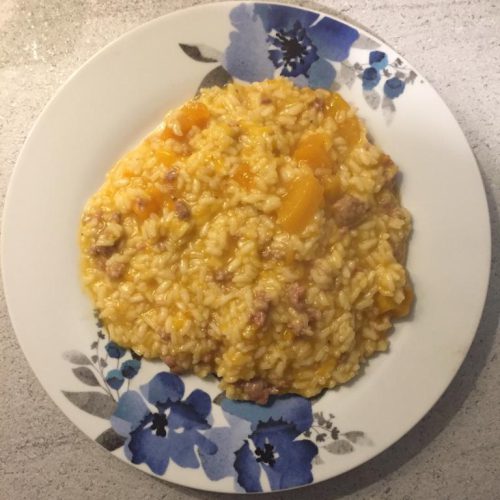 risotto con zucca e salsiccia scaloppine ai funghi o al radicchio