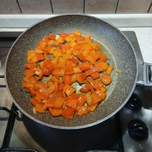 bocconcini di pollo con peperoni