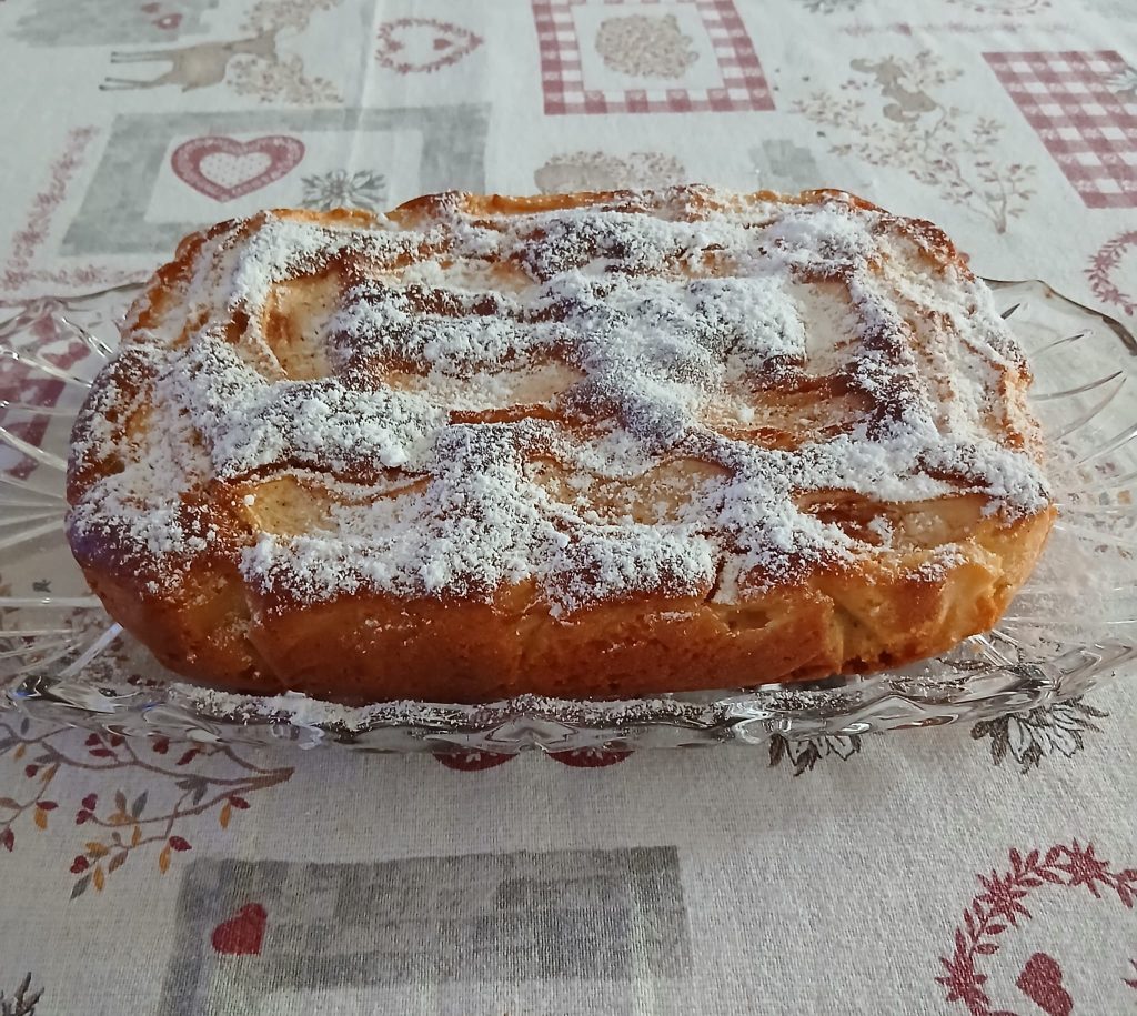 torta di mele allo yogurt morbida